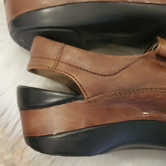 Wolky Brown Comfort Leather Clogs - Picture 6 of 12